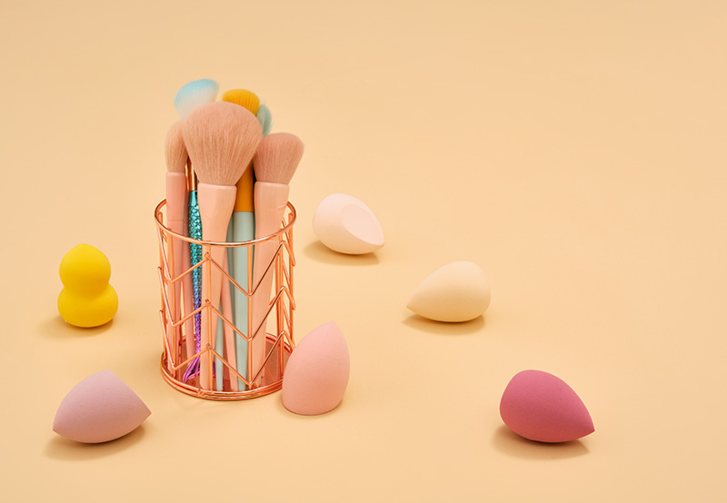 9 แปรงแต่งหน้าพื้นฐาน ที่สาว ๆ ควรมี พร้อมวิธีใช้ที่ถูกต้อง