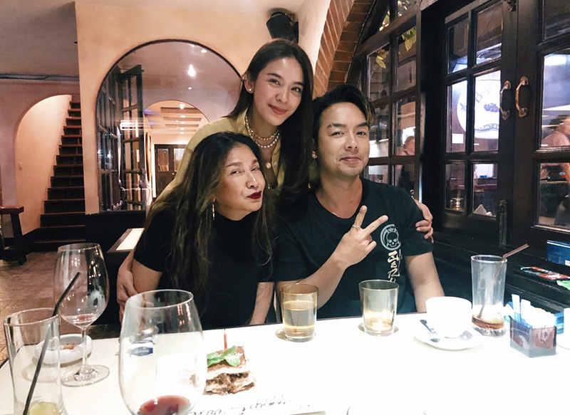 น้ำหวาน ซาซ่า แม่คือใคร