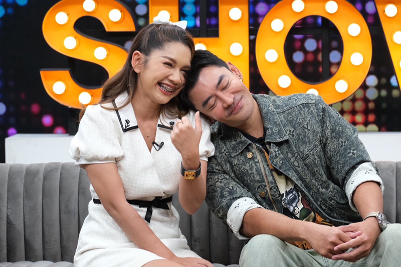 เติ้ล ธนพล ควงแฟนสาวเปิดตัวครั้งแรก