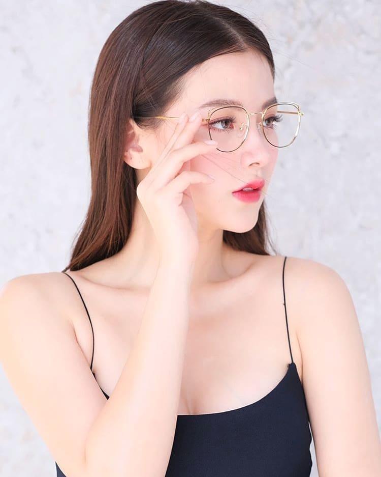 ใบเฟิร์น พิมพ์ชนก