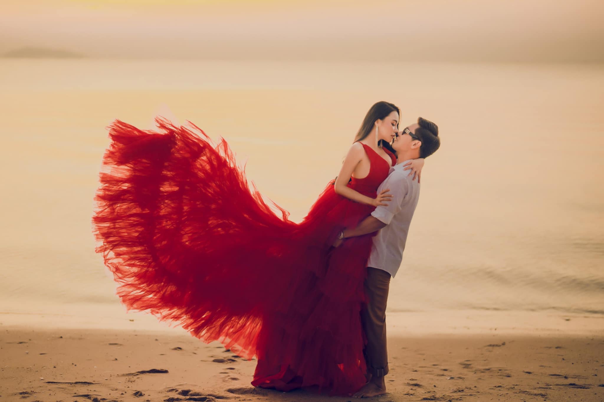  เอ็มมี่ อมลวรรณ 