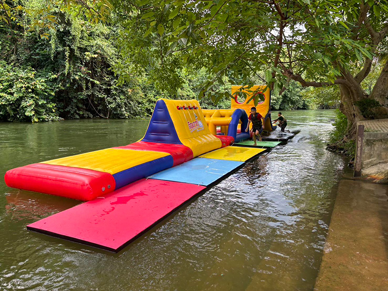 ที่พักแก่งกระจาน มีเครื่องเล่น เรือนวารี รีสอร์ท แก่งกระจาน