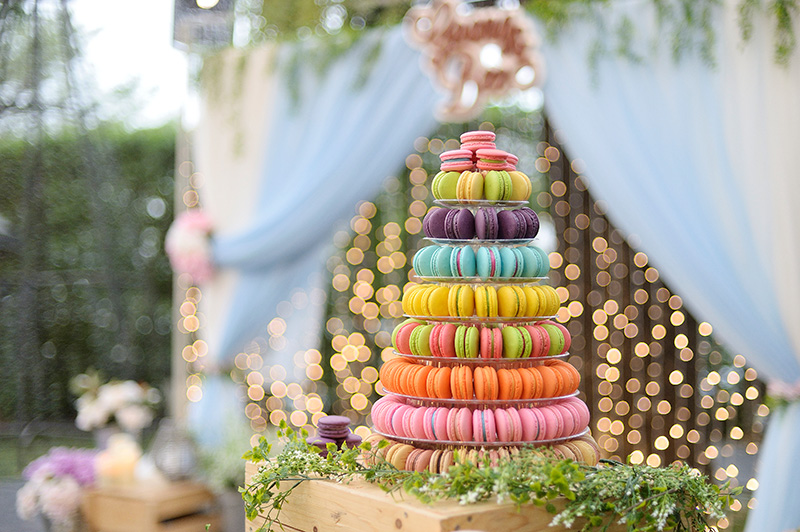 ธีมงานแต่งงานคัลเลอร์ฟูล เน้นโทนสีสดใสทั้งสีเข้มและสีอ่อน ทำให้ธีมงานเต็มไปด้วยความมีชีวิตชีวา