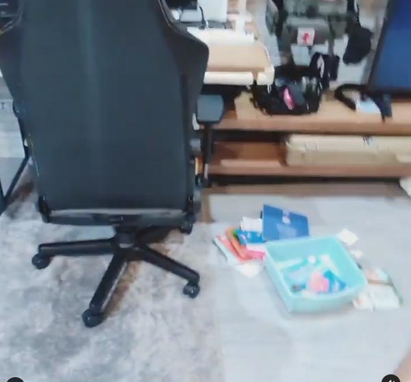 เบลล์ อดิราภ์