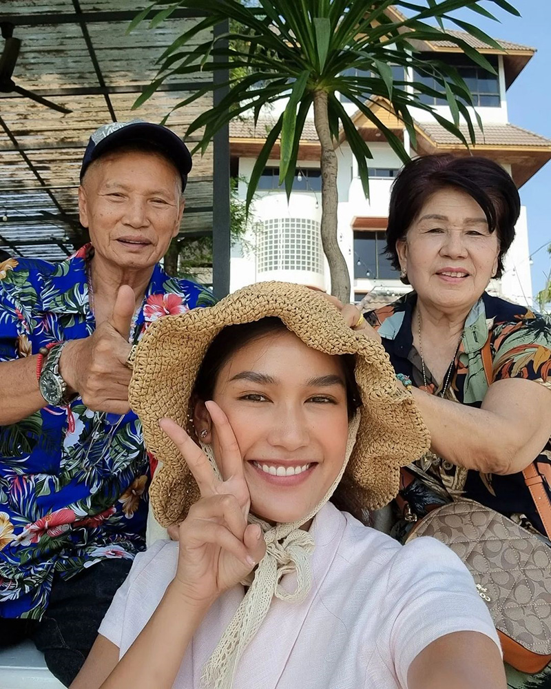 แนท อนิพรณ์