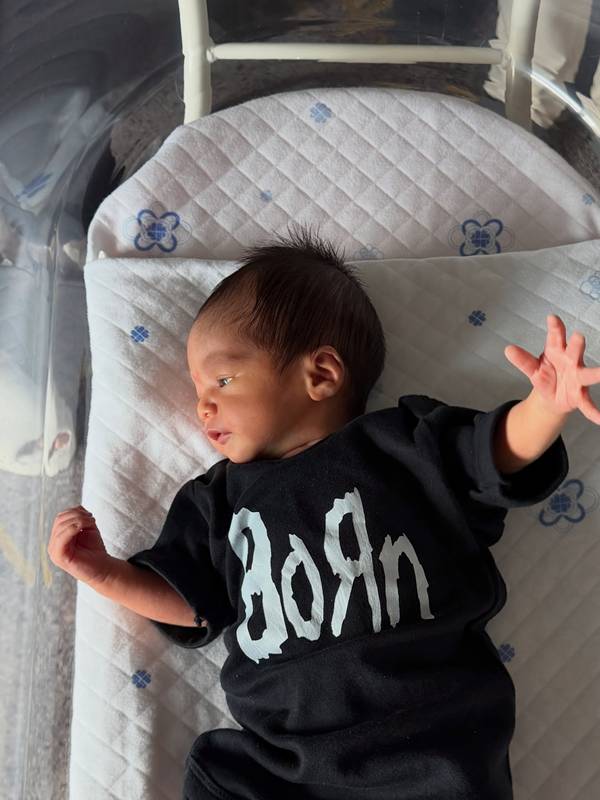 มายด์ ลภัสลัล คลอดลูก