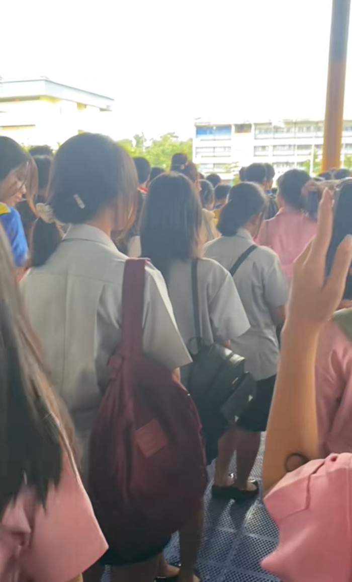 เคารพธงชาติ