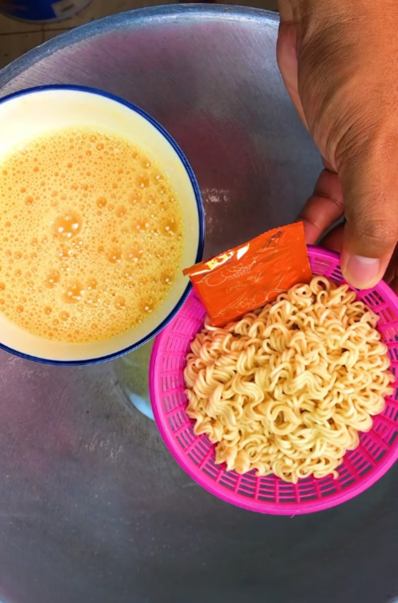 ไข่เจียวมาม่า