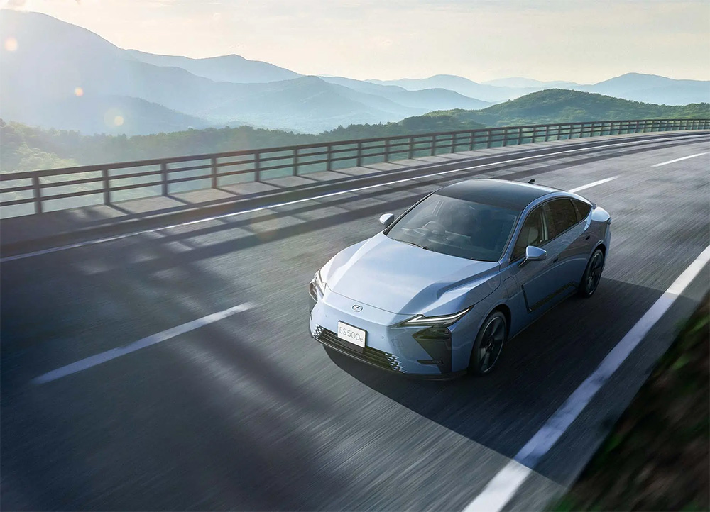 Lexus ES 2026
