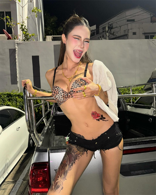 น้ำตาล ชลิตา วันเกิด เอแคลร์ จือปาก