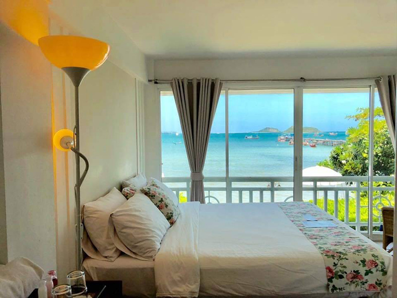 ที่พักสัตหีบติดทะเล บ้านสัตหีบชายทะเล