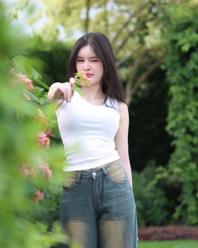 เอ๋ มิรา