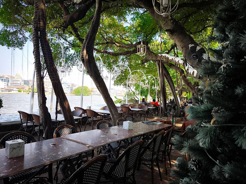 คาเฟ่ริมน้ำ 2568 ร้าน Tsai Eatery