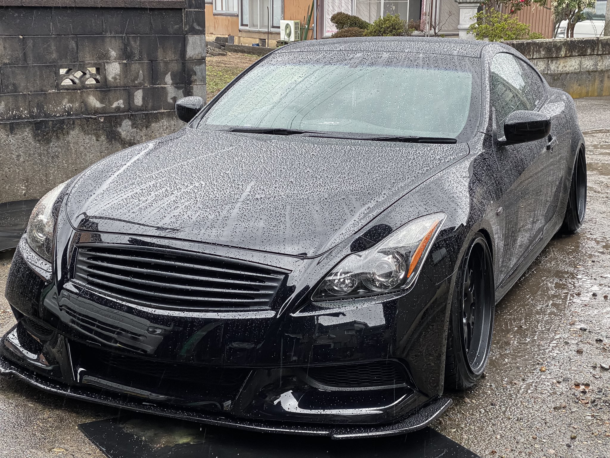 จอดรถนอกบ้าน