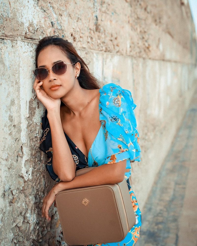 เมญ่า นนธวรรณ