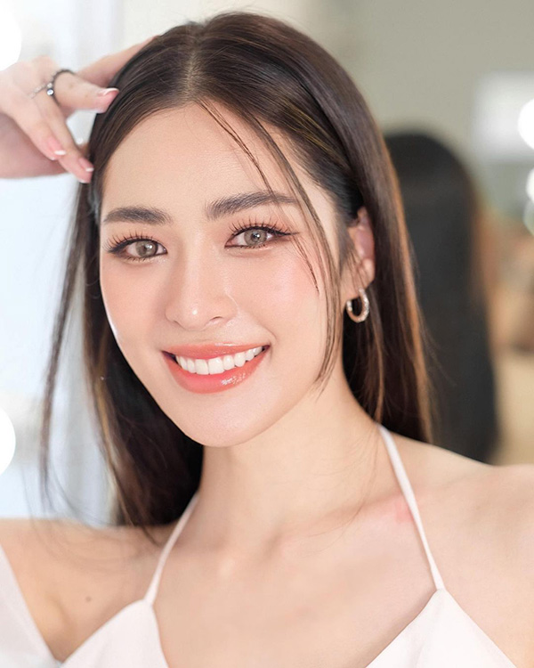 หลิงหลิง ศิริลักษณ์