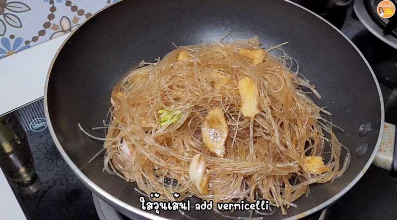 กุ้งอบวุ้นเส้น