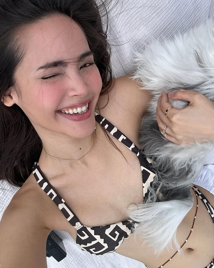 ญาญ่า อุรัสยา เปิดโหมดเซ็กซี่ในวันสงกรานต์ ใส่ทูพีซโชว์แซ่บ