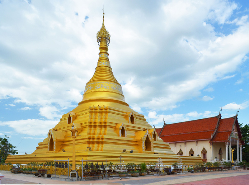 วัดพระบรมธาตุนครชุม จังหวัดกำแพงเพชร