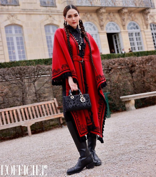 ชมพู่ อารยา