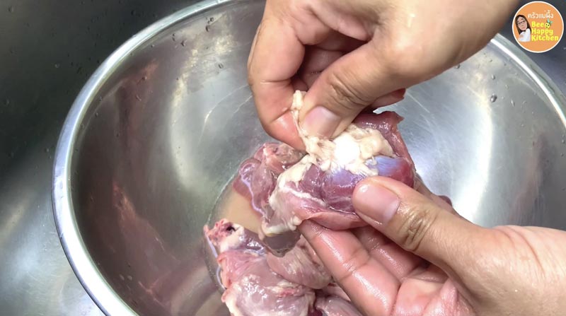 ผัดเครื่องในไก่