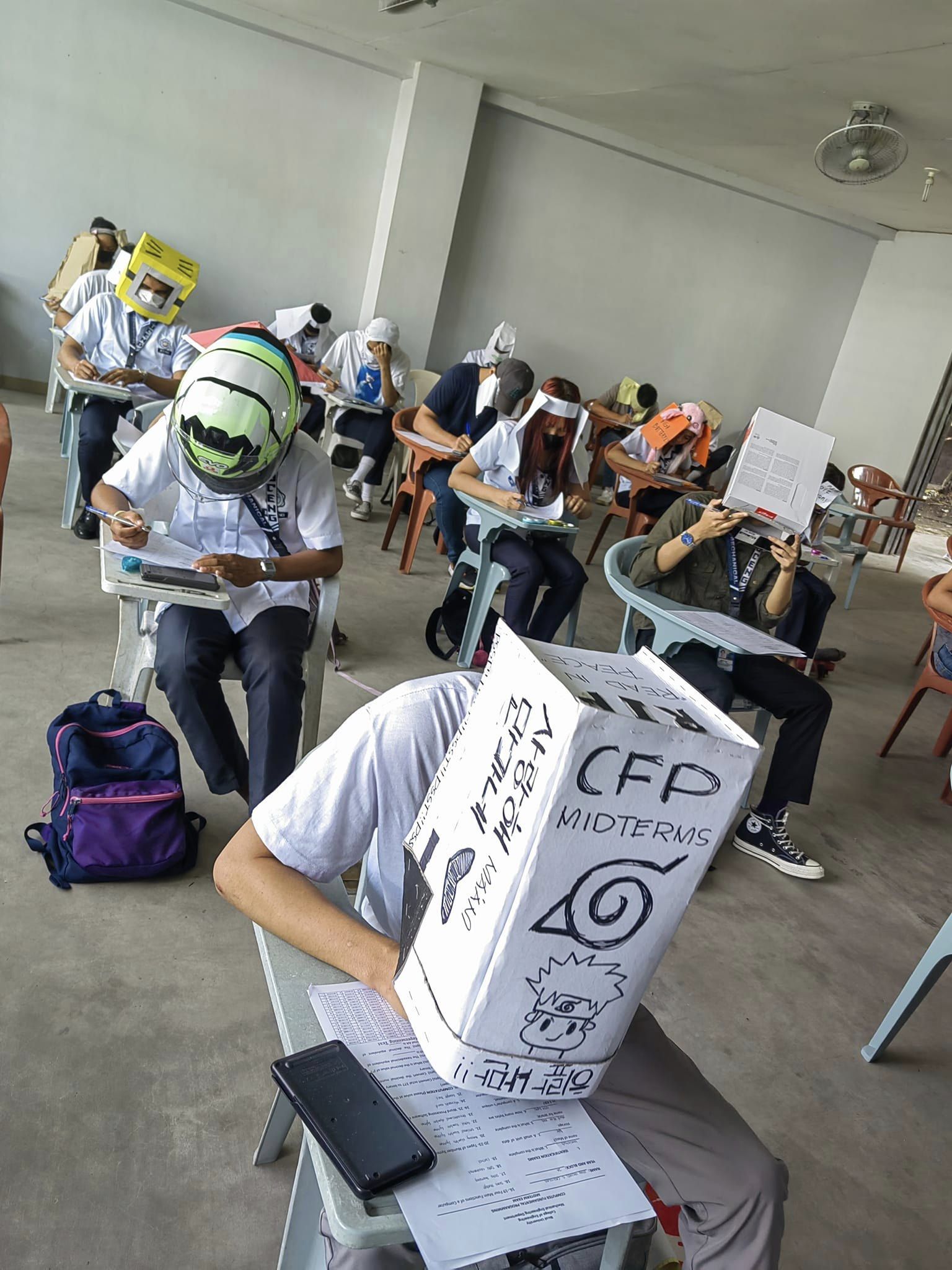 หมวกกันลอกข้อสอบ