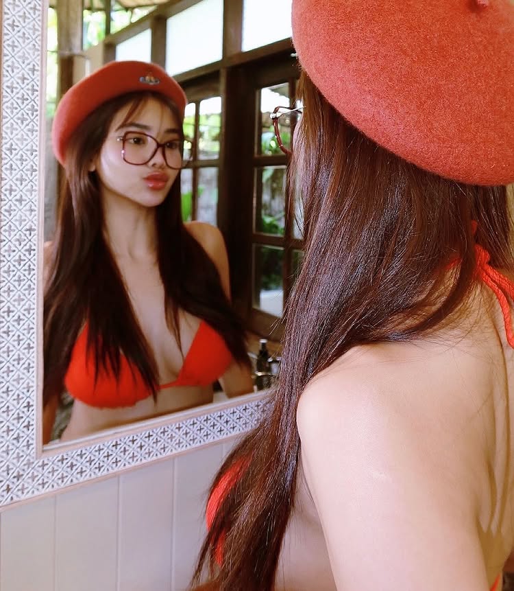 อิงฟ้า วราหะ แซ่บทะลุจอ นุ่งบิกินี่โชว์หุ่นสับเซลฟี่หน้ากระจก