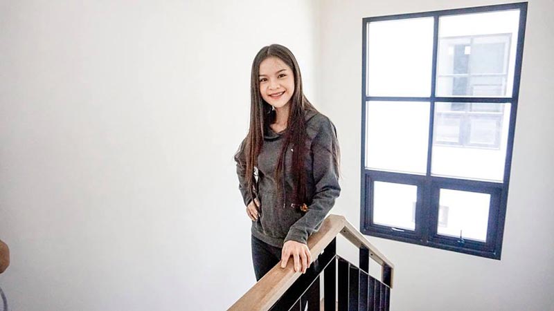 อาม ชุติมา บ้าน