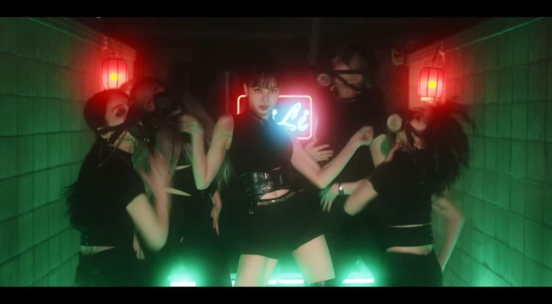 ลิซ่า BLACKPINK 