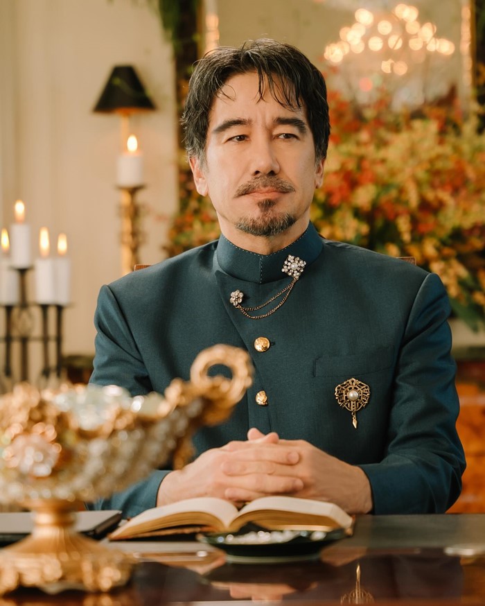  บี๋ ธีรพงศ์ ดารารุ่นใหญ่