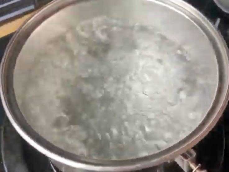 ไข่ลวก
