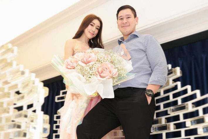 เอิร์น จิรวรรณ ประวัติ