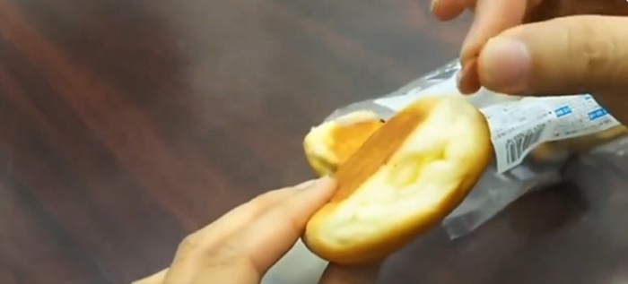 ขนมปังไส้กรอก