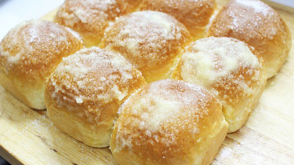 ขนมปังเนยสด