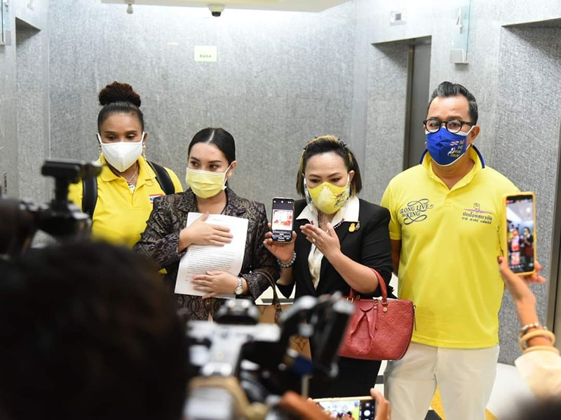 ทนาย เจนนิเฟอร์ คิ้ม