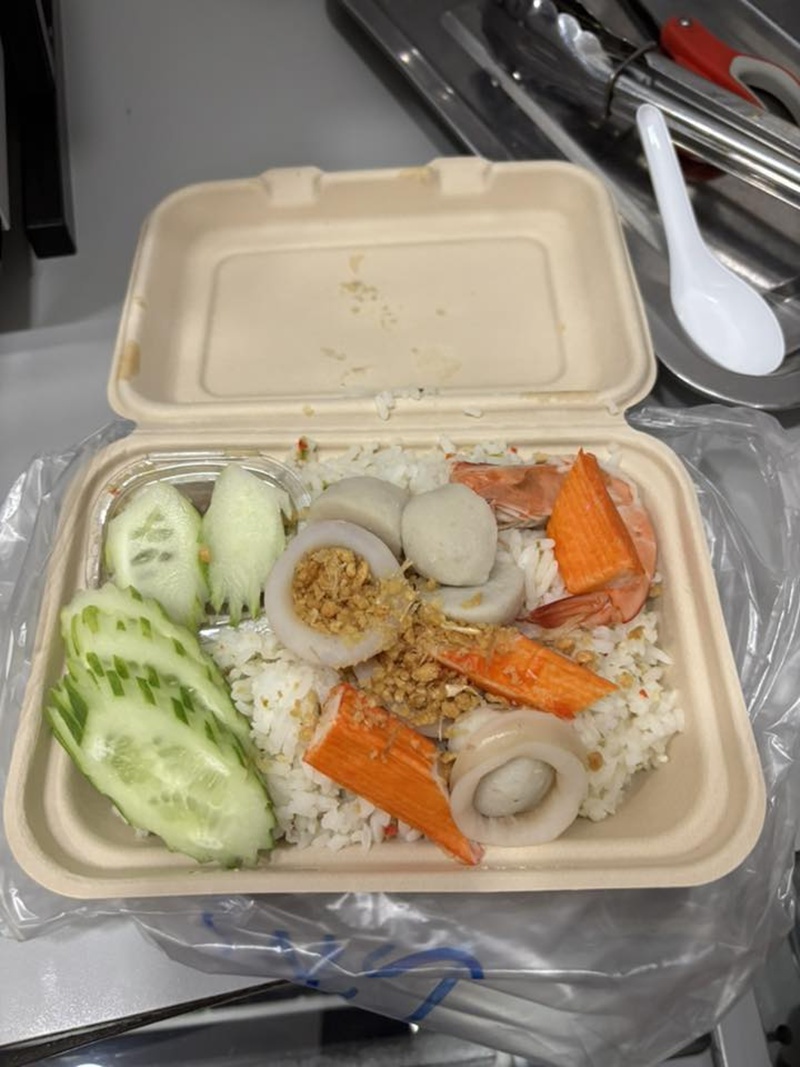 ข้าวคลุกซีฟู้ด