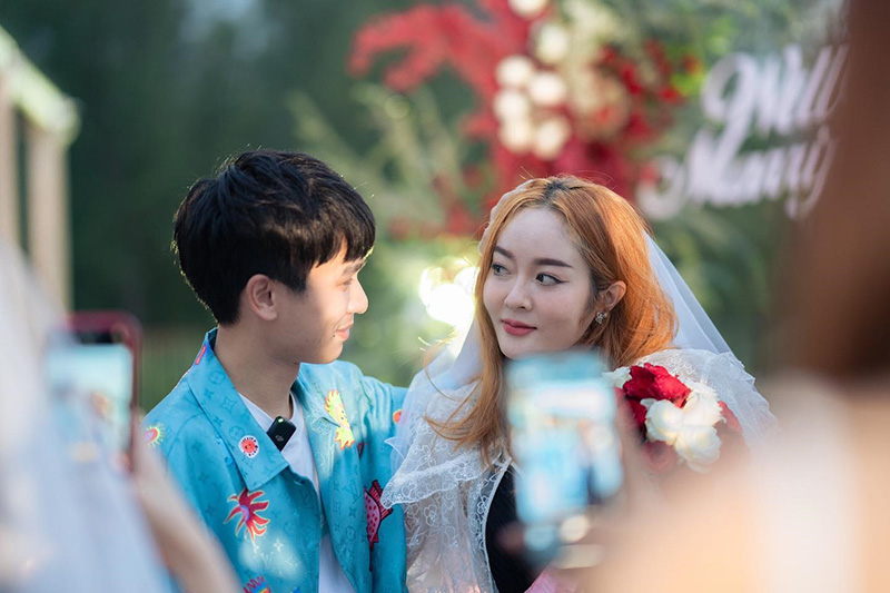  แก้มบุ๋ม เล่าโมเมนต์ถูก พีท กันตพร ทายาทหมื่นล้าน ขอแต่งงาน 