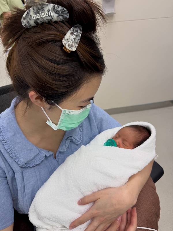 มายด์ ลภัสลัล คลอดลูก