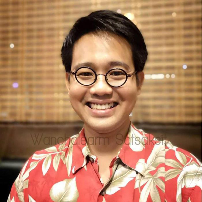 วันเฉลิม สัตย์ศักดิ์สิทธิ์ 