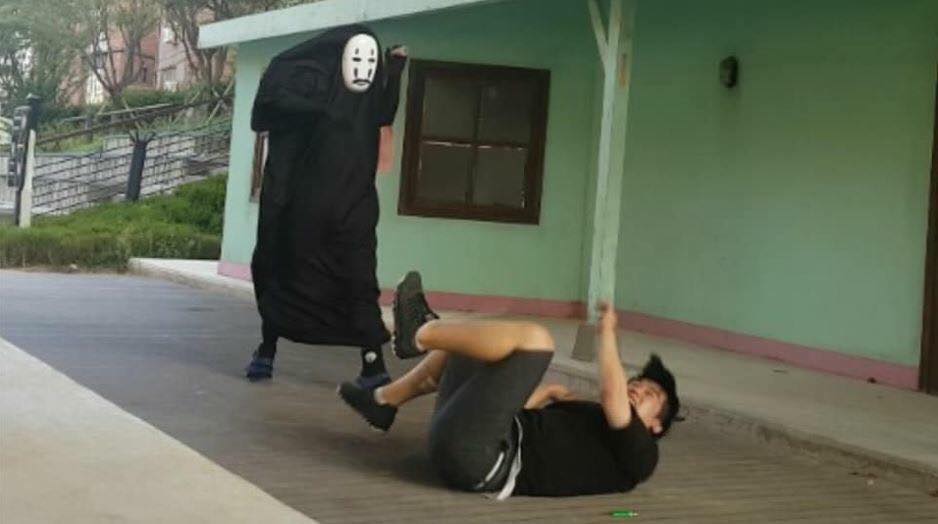 แกล้งคน