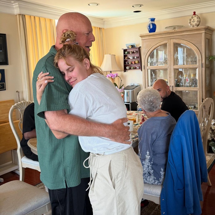 บรูซ วิลลิส อาการสมองเสื่อมทรุด