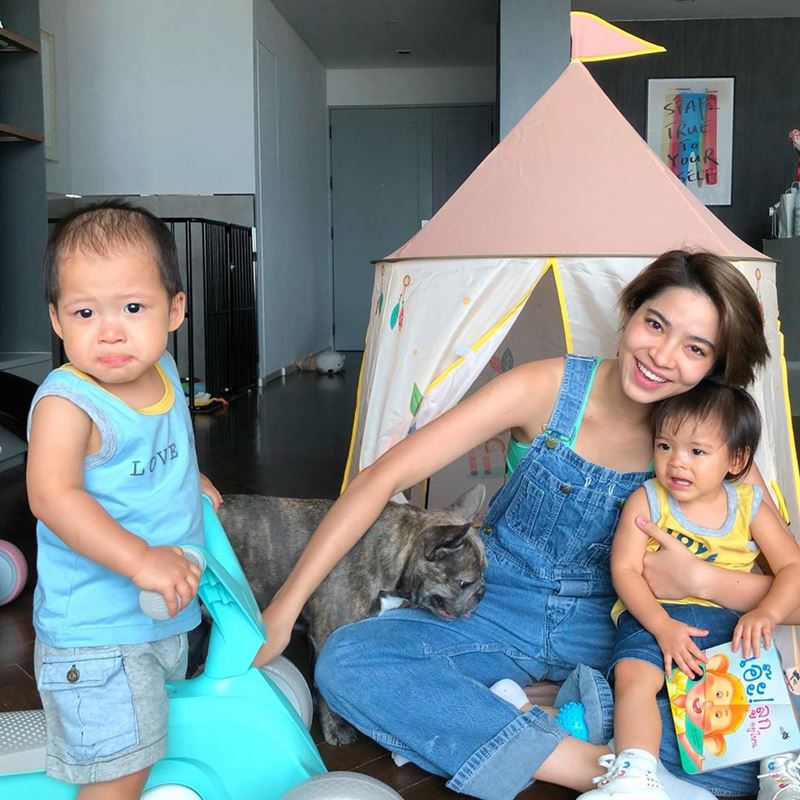 มารีน่า