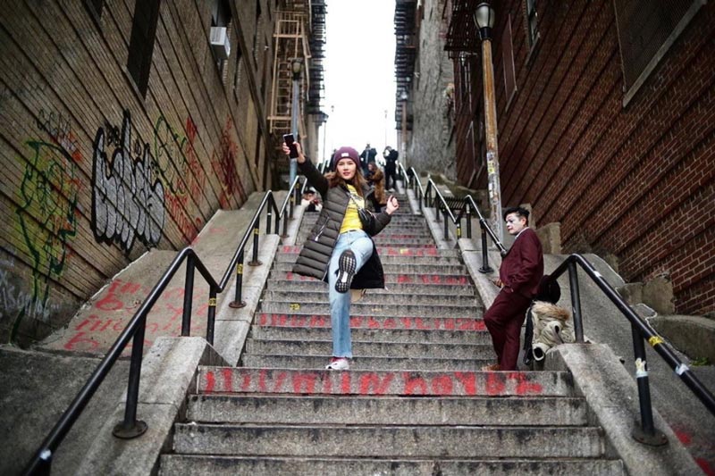 หญิง รฐา