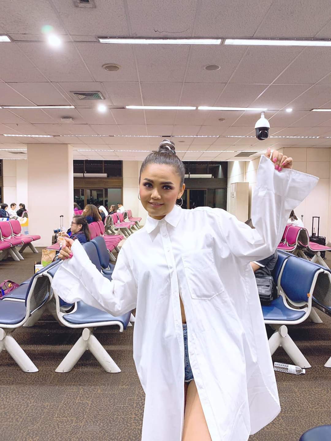 ตั๊กแตน ชลดา