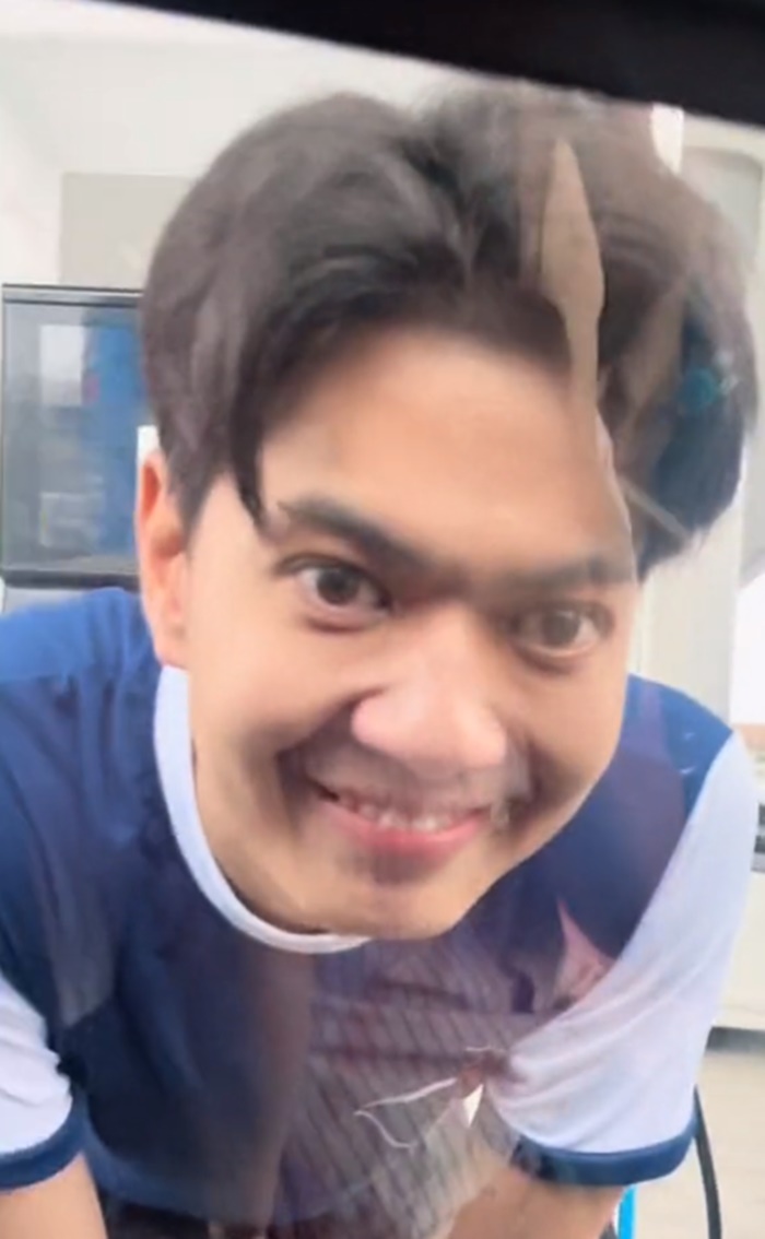 เด็กปั๊มหล่อ