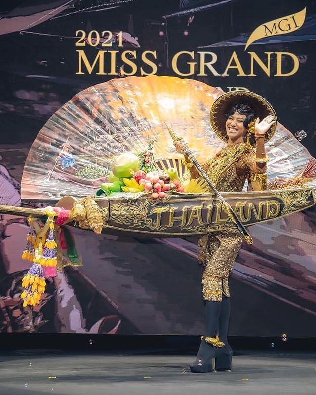 น้ำ พัชรพร ชุดประจำชาติยอดเยี่ยม