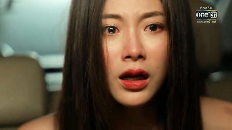 ใบเฟิร์น ใบไม้ที่ปลิดปลิว