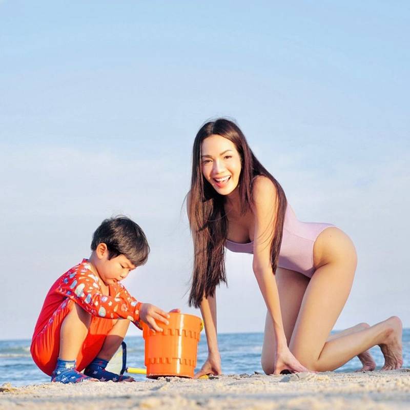 อ๋อม สกาวใจ