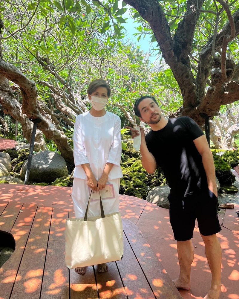 นก จริยา