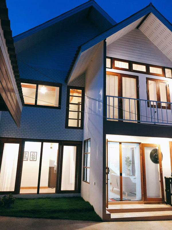 บ้านตอนกลางคืน